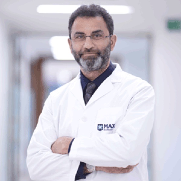 Dr. Bhushan Nariani - Institute For Bone, Joint Replacement, Orthopedics Spine & Sports Medicine, Knee Replacement Surgery, Centre for Joint Replacement, Hip Replacement Surgery