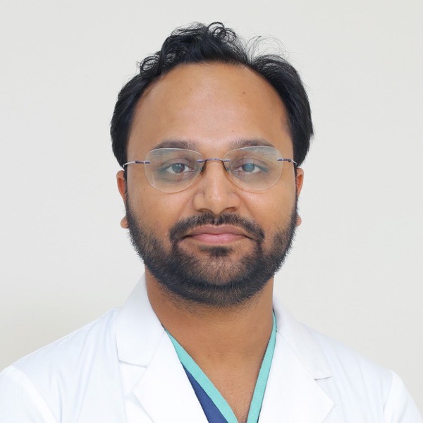 Dr Manish Garg - Institute For Bone, Joint Replacement, Orthopedics Spine & Sports Medicine, Centre for Spine Surgery (Orthopaedic)
