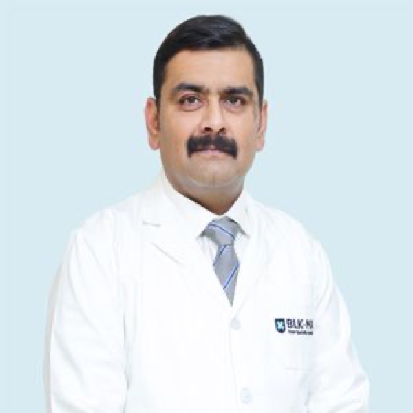 Dr. Mannu Bhatia - Institute For Bone, Joint Replacement, Orthopedics Spine & Sports Medicine, Centre For Orthopaedic, Orthopaedic Trauma Care