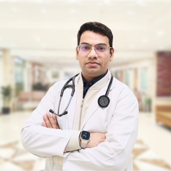 Dr. Dinesh Kumar - Internal Medicine & Geriatric
